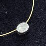 Halsreif 750/- GG mit ovalen Diamant 0,52 ct c/if